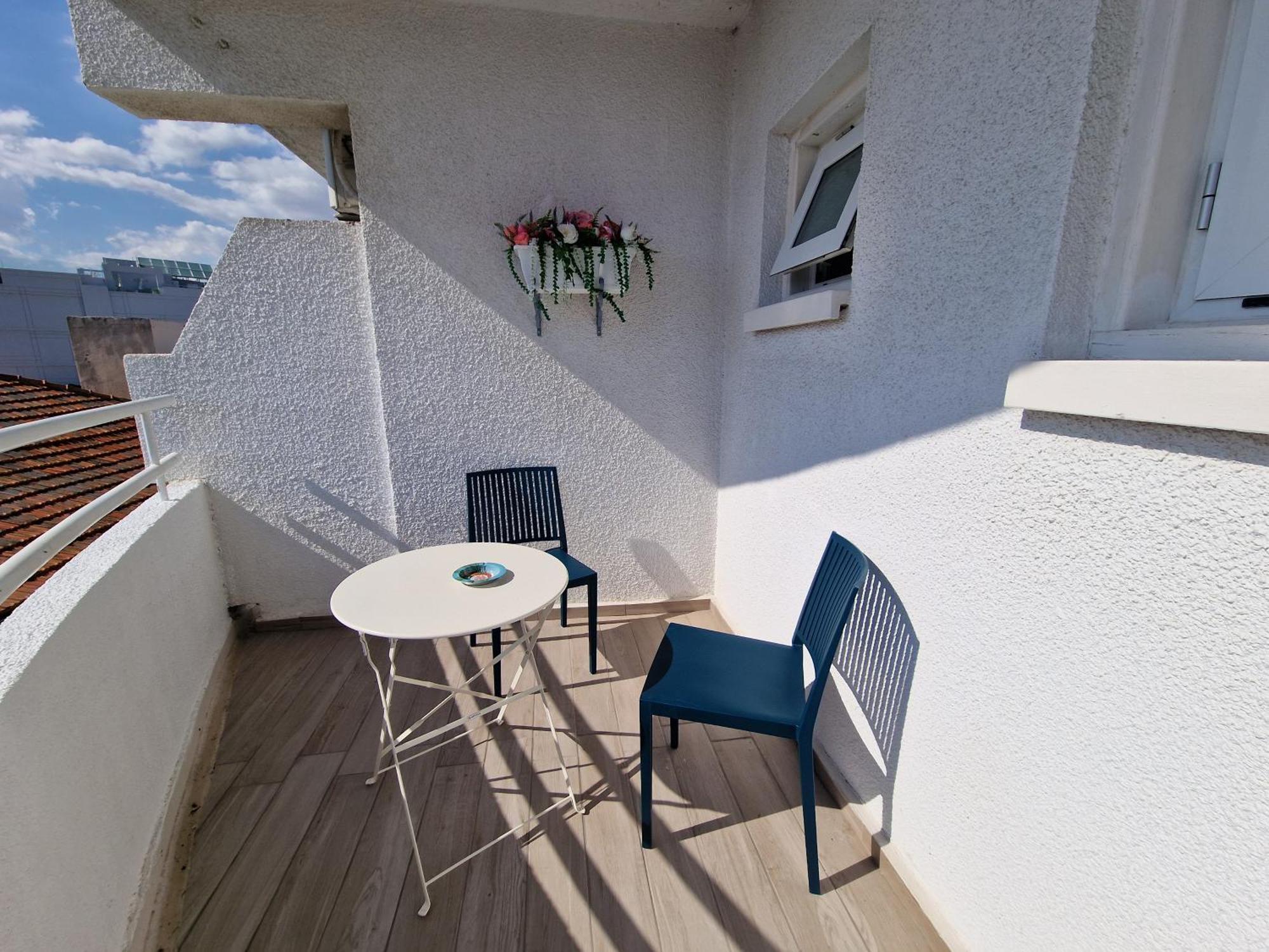 Kitieos Central Apts 100M From Finikoudes Beach Larnaca Exteriér fotografie